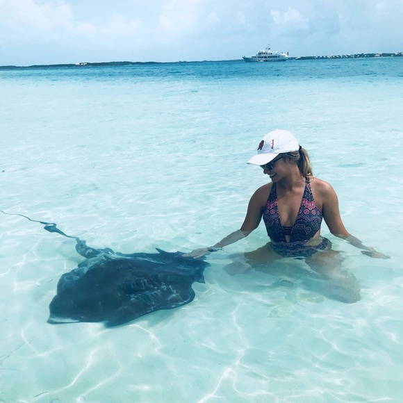 Meet your Posher, Kristen - Picture 1 of 1